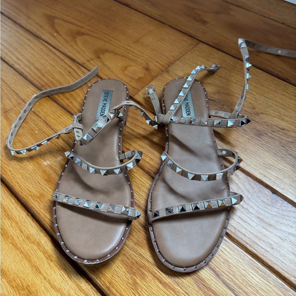 Steve Madden Beige Studded Sandals